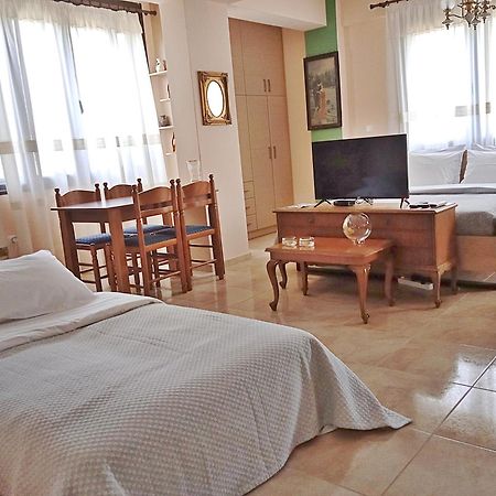 Ferienwohnung Οδυσσεια, Κοντά Σε Αεροδρόμιο, Λιμάνια Και Θάλασσες Keratea Exterior foto